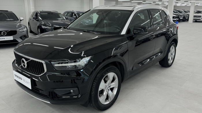 Volvo XC40 T4 AWD MOMENTUM AUT REZERVACE 2.0 Momentum