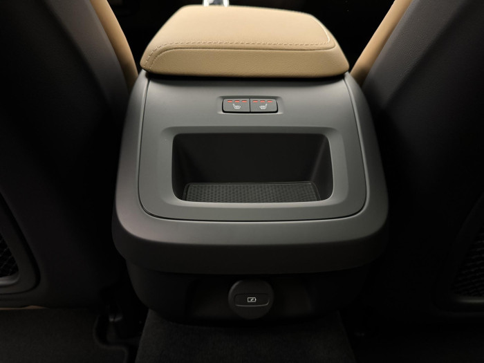 Volvo V60 B4 AUT DARK PLUS