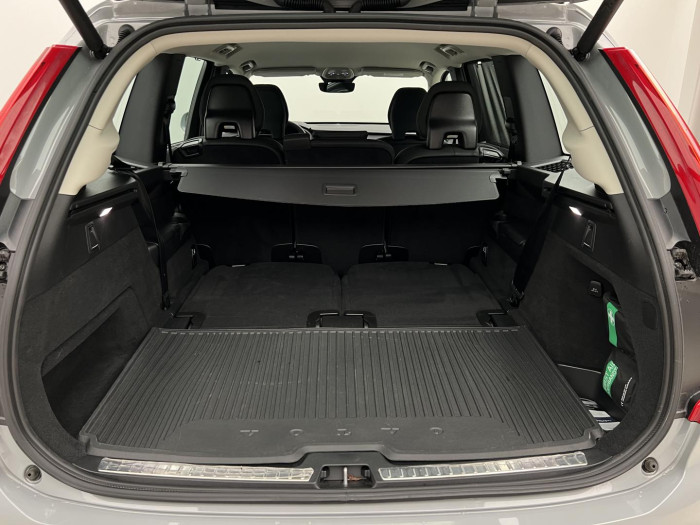 Volvo XC90 B5 AWD AUT BRIGHT PLUS 7-míst