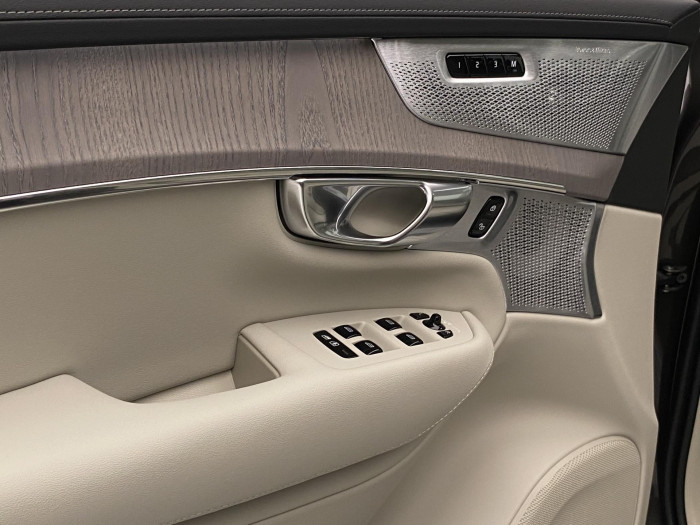 Volvo XC90 T8 AWD RECHARGE BRIGHT PLUS 7m