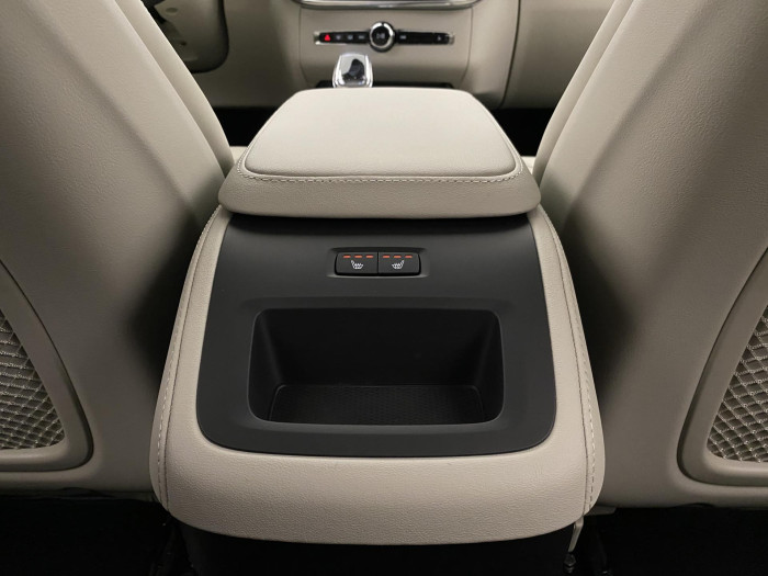 Volvo XC90 B5 AWD AUT BRIGHT PLUS 7míst