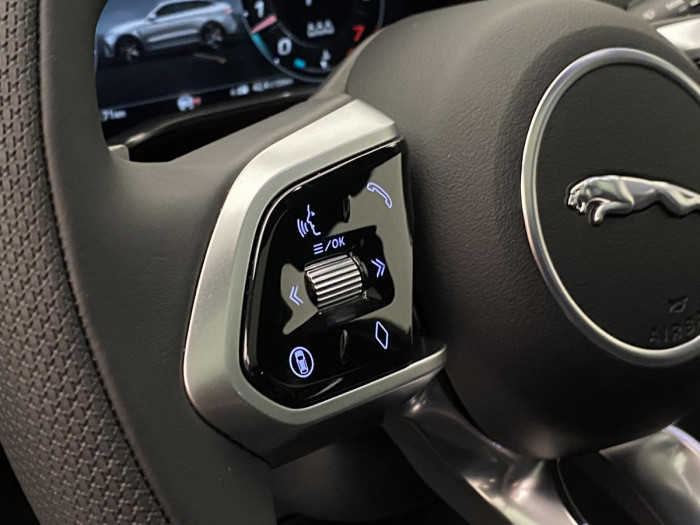 Jaguar F-Pace SVR 575 EDITION REZERVACE 5.0 Edition