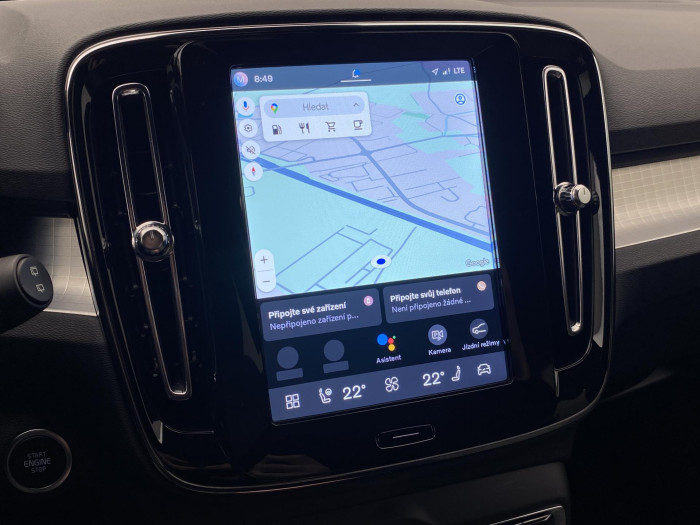 Volvo XC40 B3 DARK PLUS AUT CZ