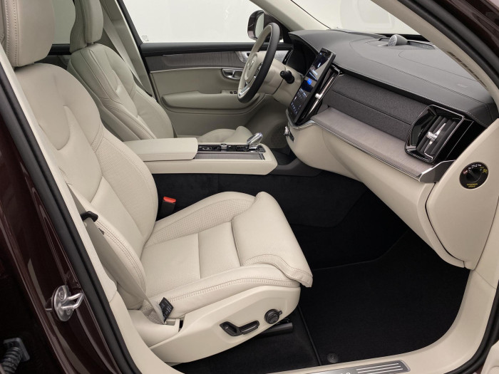 Volvo XC90 T8 AWD RECHARGE BRIGHT PLUS 7m