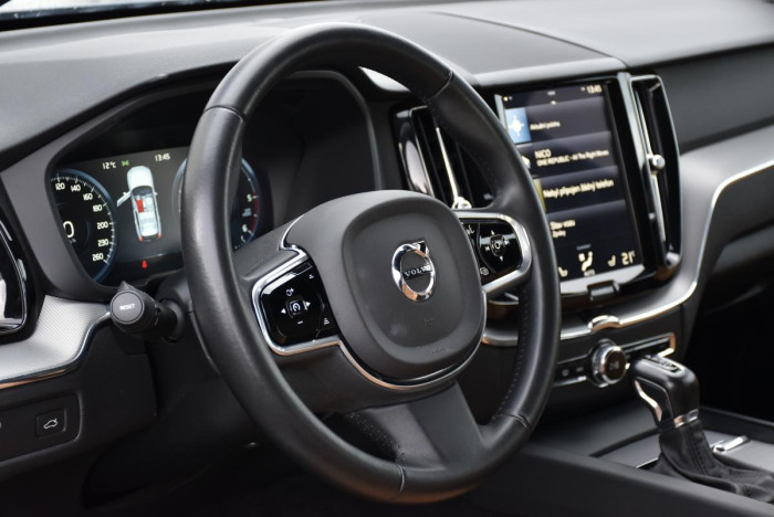 Volvo XC60 D4 AWD INSCRIPTION REZERVACE 2.0 d