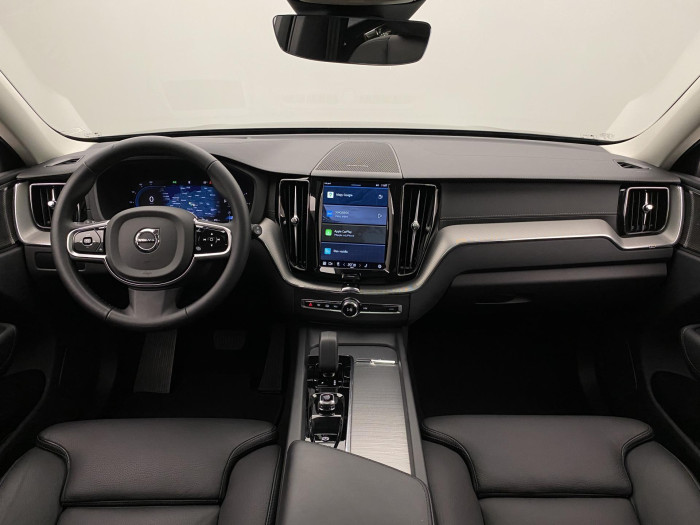 Volvo XC60 B4 AWD R-DESIGN AUT CZ