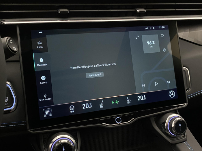 Lynk & Co 01 PHEV DCT AUT 1.maj