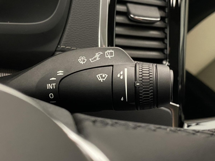 Volvo XC90 B5 AWD PLUS BRIGHT REZERVACE 2.0 Plus