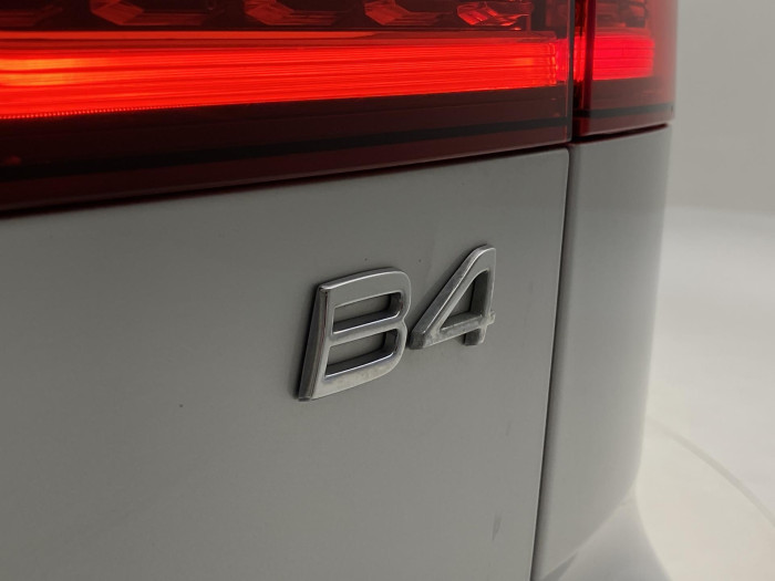 Volvo V60 B4 MOMENTUM AUT 2.0 Momentum