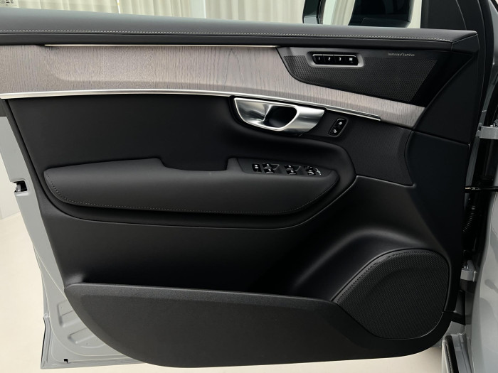 Volvo XC90 T8 AWD RECHARGE ULTRA DARK AUT