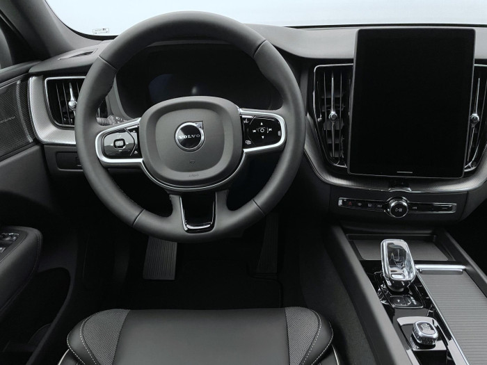 Volvo XC60 B5 AWD AUT PLUS BLACK EDITION