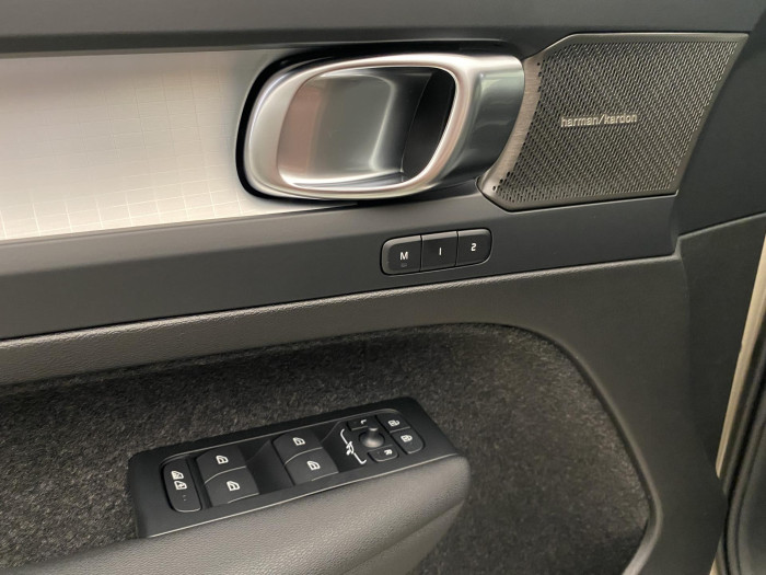 Volvo XC40 B3 AUT DARK PLUS