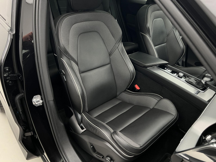 Volvo XC60 T6 AWD R-DESIGN AUT