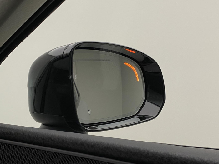 Volvo XC60 B4 AWD PLUS DARK AUT CZ 1.maj