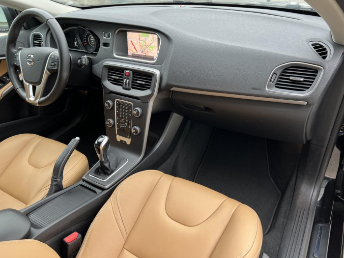 Volvo V40 D2 MOMENTUM 1.maj. 2.0 d Momentum