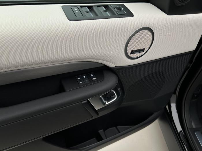 Land Rover Discovery D250 DYNAMIC SE AWD Aut 3.0 d Dynamic SE