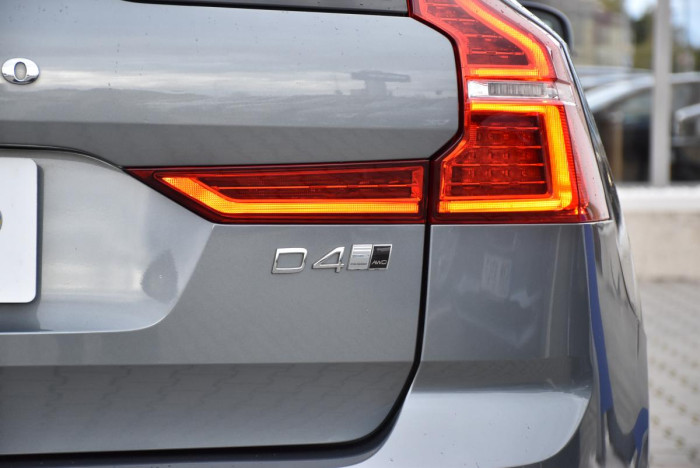 Volvo XC60 D4 AWD INSCRIPTION REZERVACE 2.0 d