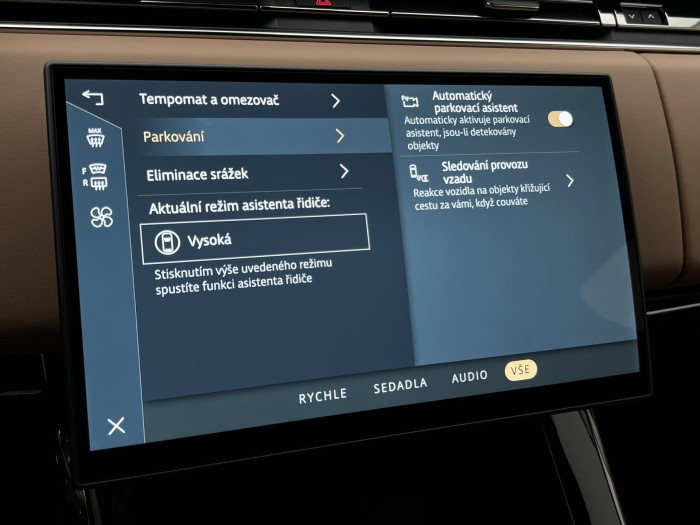 Land Rover Range Rover Sport D300 DYNAMIC SE REZERVACE 3.0 d Dynamic SE