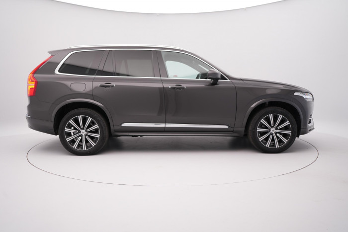 Volvo XC90 B5 AWD ULTIMATE REZERVACE