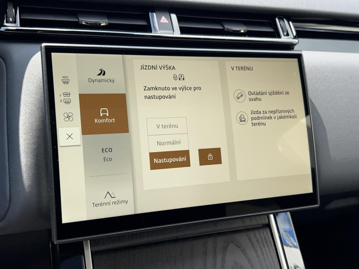 Land Rover Range Rover Velar P250 DYNAMIC SE AWD Aut 2.0 Dynamic SE