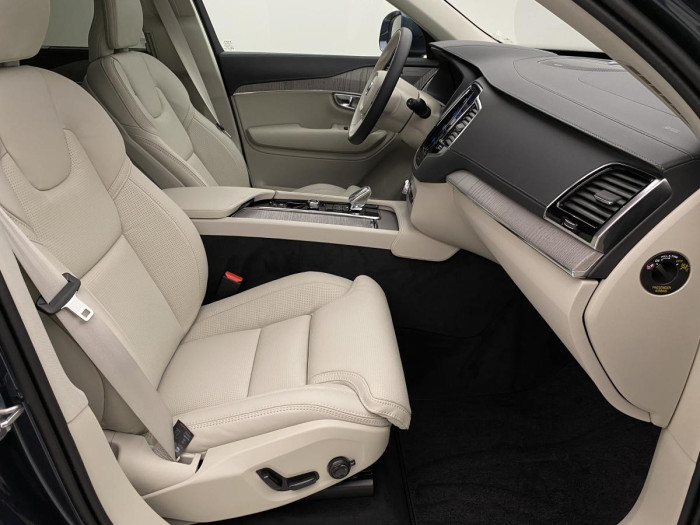Volvo XC90 B5 AWD AUT BRIGHT PLUS 7míst 2.0 Plus