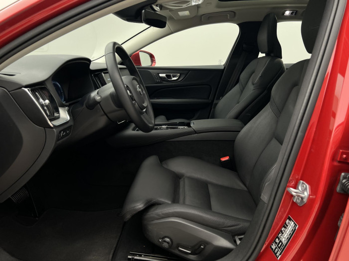 Volvo V60 T8 AWD RECHARGE INSCRIPTION