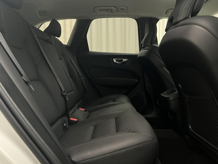 Volvo XC60 B5 AWD PLUS DARK AUT 1.maj.