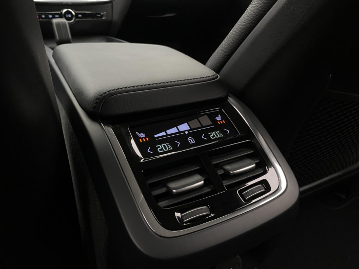 Volvo V60 CC B5 AWD PLUS BRIGHT 1.maj