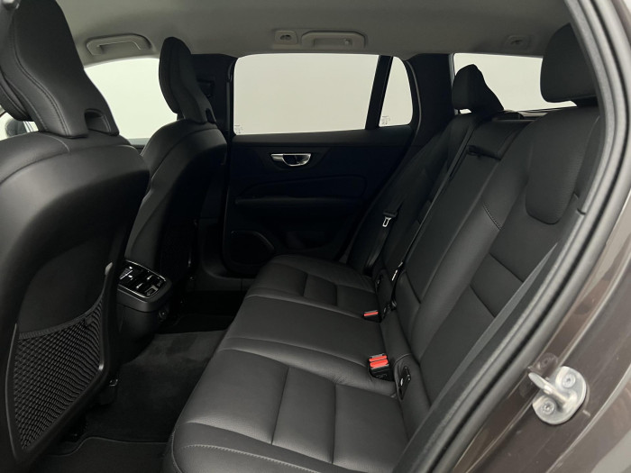 Volvo V60 CC B5 AWD PLUS BRIGHT AUT