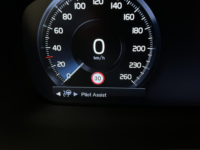 Volvo XC90 B5 AWD INSCRIPTION 7MÍSTNÁ AUT