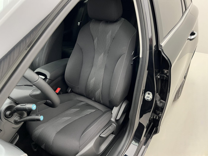 MG MG5 EMOTION