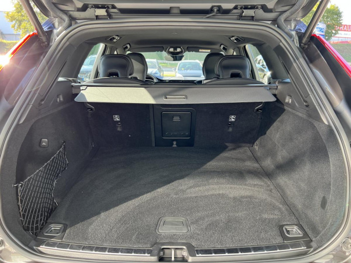 Volvo XC60 B4 DARK PLUS Aut 1.maj. 2.0 Plus