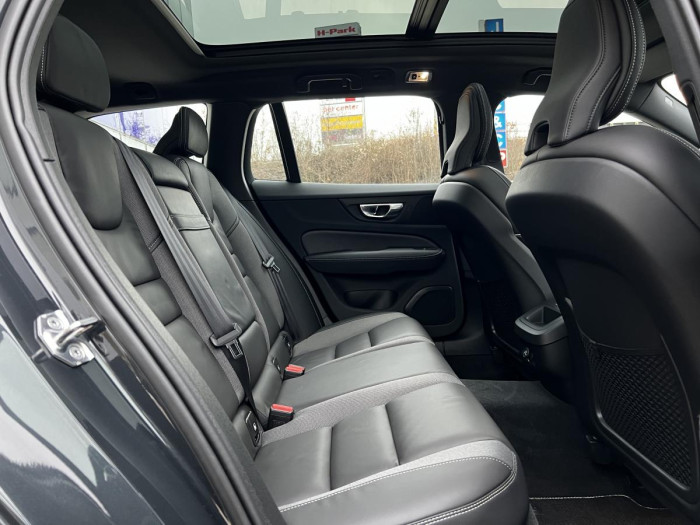 Volvo V60 T4 R-DESIGN AUT 1.maj.