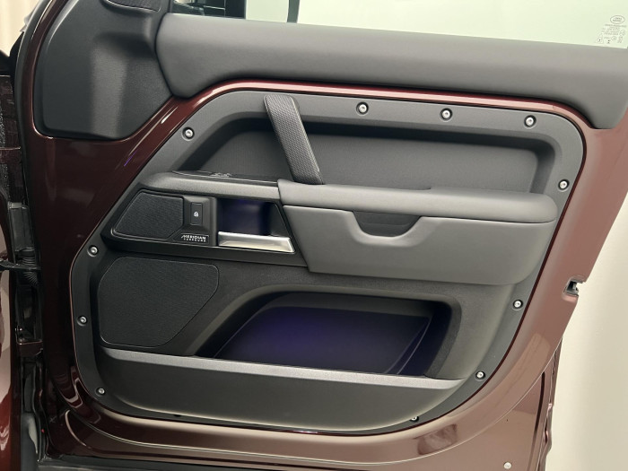 Land Rover Defender 110 D300 SEDONA EDITION AWD 3.0 d Edition