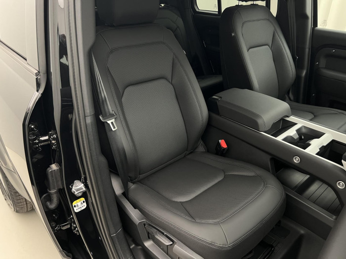 Land Rover Defender 110 D200 S AWD AUT 3.0 d