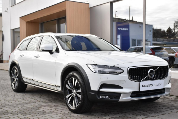 Volvo V90 CC D4 AWD ADVANCED REZERVACE 2.0 d CC CC