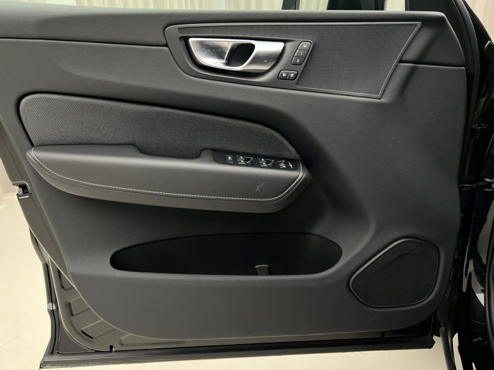 Volvo XC60 B5 AWD BLACK EDITION PLUS AUT