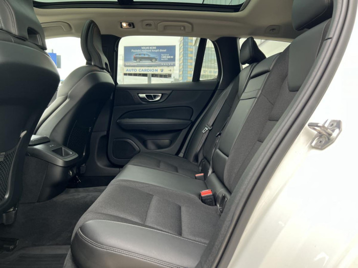 Volvo V60 T5 MOMENTUM Aut 2.0 Momentum