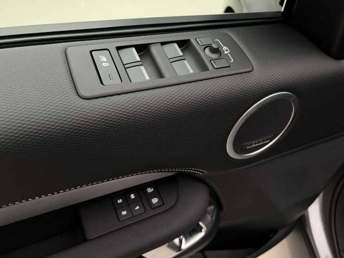 Land Rover Discovery D250 DYNAMIC SE AWD Aut 3.0 d Dynamic SE