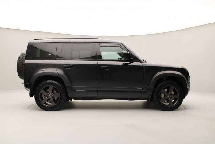 Land Rover Defender 110 P400 HSE AWD REZERVACE