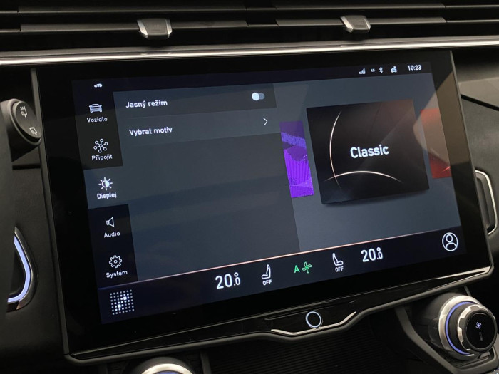 Lynk & Co 01 PHEV DCT AUT REZERVACE