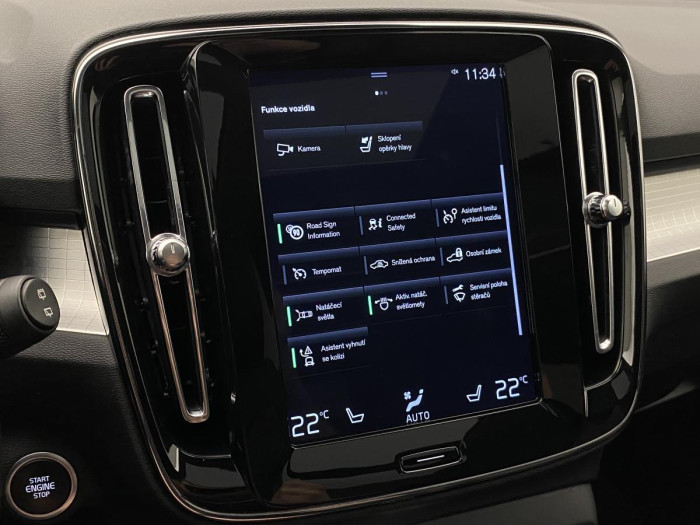 Volvo XC40 T5 AWD MOMENTUM REZERVACE 2.0 Momentum
