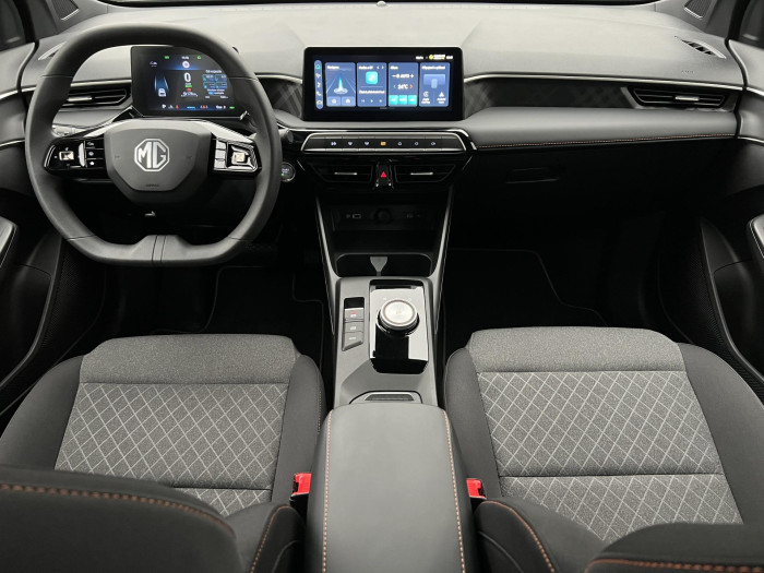MG MG3 1.5 EMOTION Hybrid+ AUT CZ