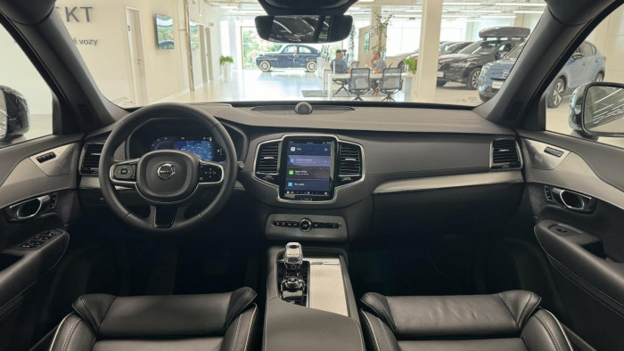 Volvo XC90 B5 AWD ULTIMATE DARK REZERVACE