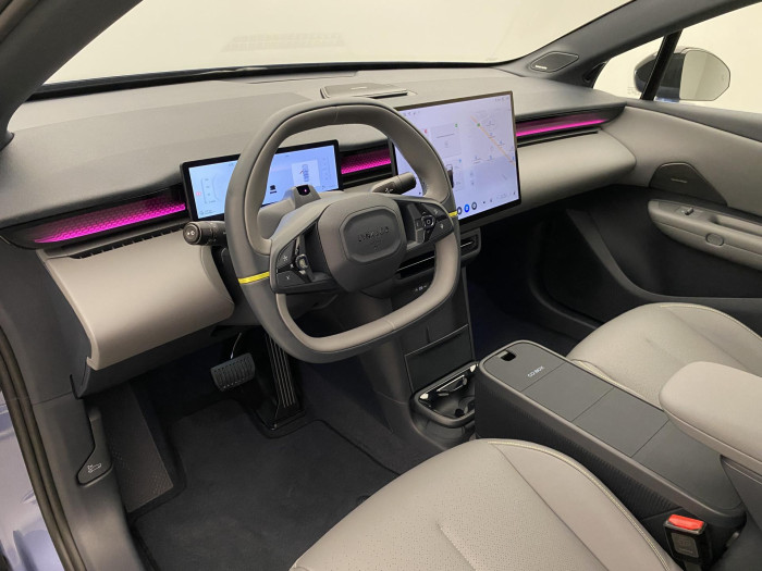 Lynk & Co 02 MORE předváděcí vůz