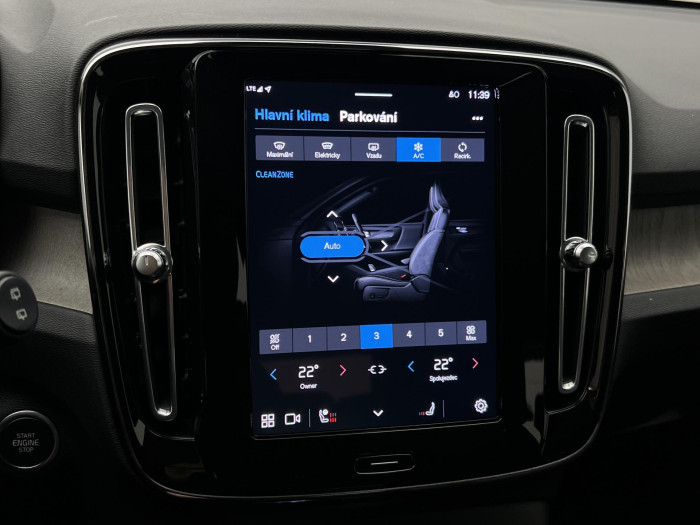 Volvo XC40 B4 PLUS BRIGHT AUT CZ