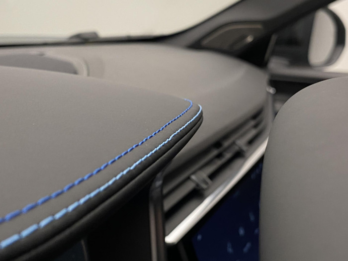 Lynk & Co 01 PHEV DCT AUT 1.maj