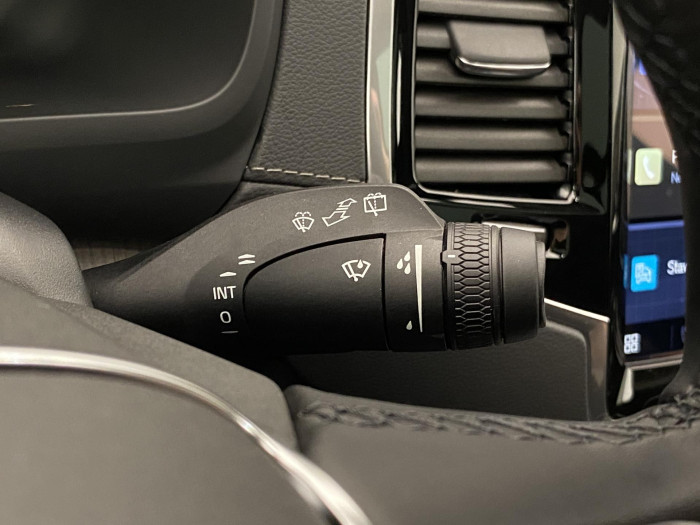 Volvo XC90 T8 AWD ULTRA DARK AUT CZ 7m