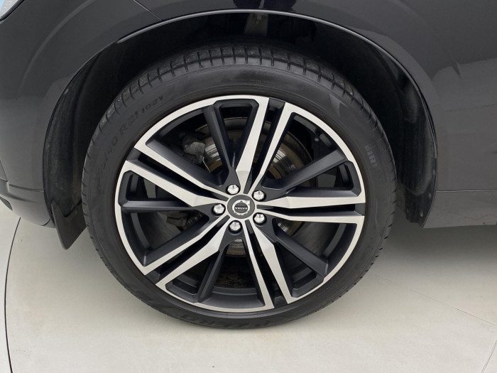 Volvo XC60 B5 AWD R-DESIGN AUT