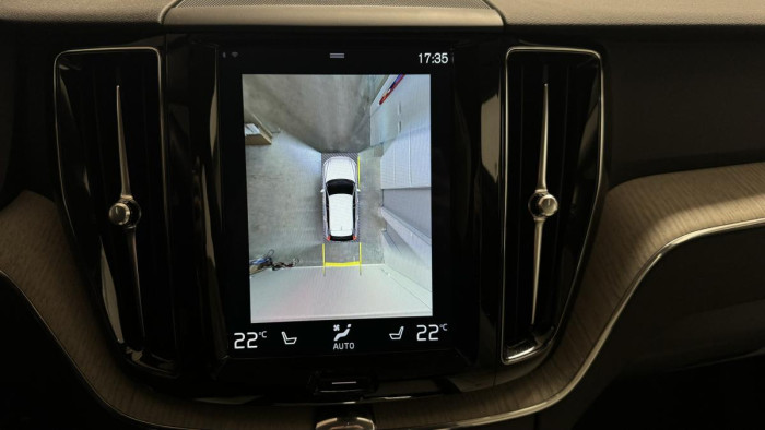 Volvo XC60 D4 AWD INSCRIPTION REZERVACE 2.0 d